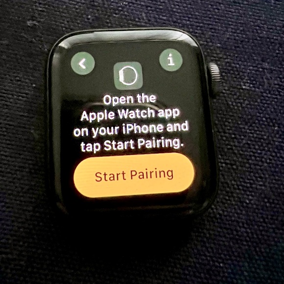 40mm Apple Watch SE (1st gen.) - Picture 11 of 13